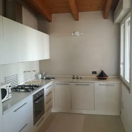 Διαμέρισμα Attico In Zona